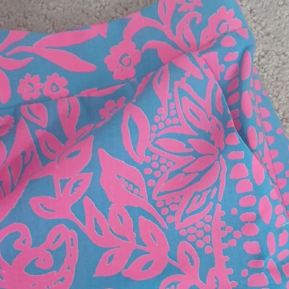 Lilly PulitzerShorts - Picture 6 of 12